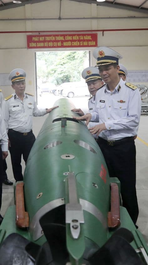 Phó Đô đốc Nguyễn An Phong thăm, nắm tình hình tại Lữ đoàn 170 và Lữ đoàn 147