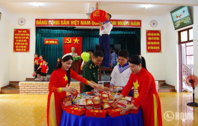 ĐẶC KHU TRƯỜNG SA VUI TẾT THIẾU NHI