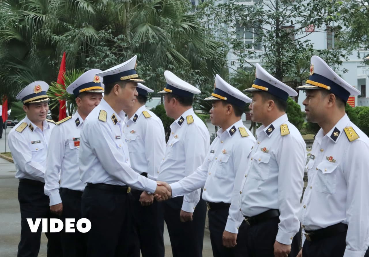 VIDEO: PHÓ ĐÔ ĐỐC NGUYỄN AN PHONG THĂM, KIỂM TRA VIỆN KỸ THUẬT HẢI QUÂN VÀ LỮ ĐOÀN ĐẶC CÔNG HẢI QUÂN 126
