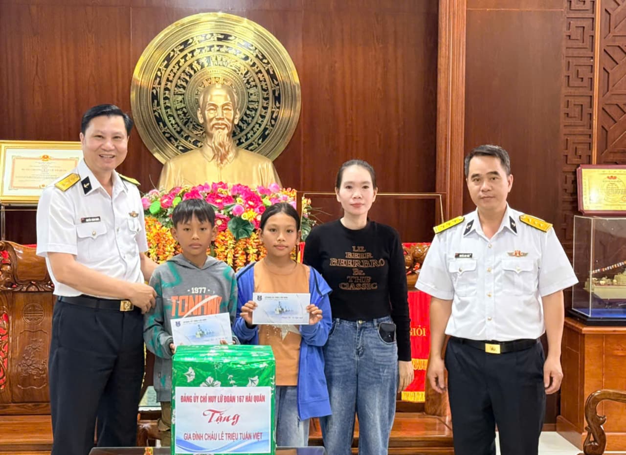 Lữ đoàn 167: Nhiều hoạt động chào mừng thành công Đại hội XIV của Đảng và kỷ niệm 96 năm Ngày thành lập Đảng