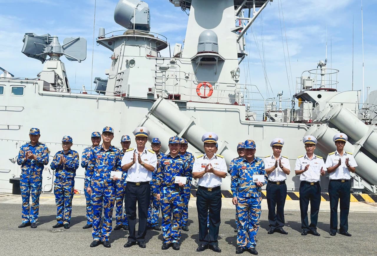 Lữ đoàn 167 tổ chức Hội thi khởi động máy chính đầu xuân