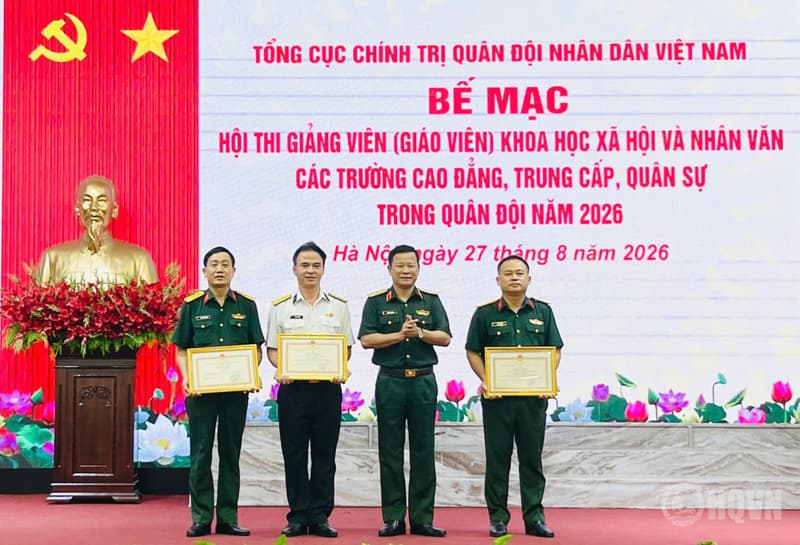 Trường CĐKT Hải quân giành “cú đúp” Giải Nhất tại Hội thi giảng viên KHXH&NV toàn quân
