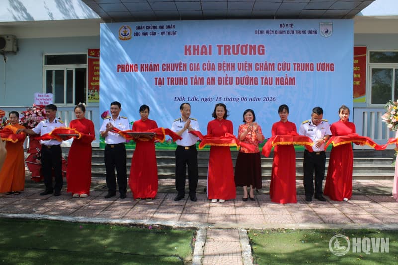 Khai trương phòng khám chuyên gia và khai giảng lớp tập huấn, đào tạo “Vật lý trị liệu - xoa bóp bấm huyệt”