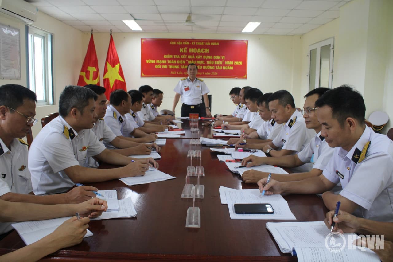 Kiểm tra xây dựng đơn vị vững mạnh toàn diện tại Trung tâm An điều dưỡng tàu ngầm
