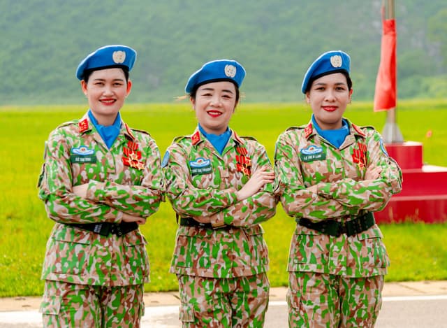 Nữ quân nhân tận tâm từ nhiệm vụ chuyên môn đến hoạt động phong trào