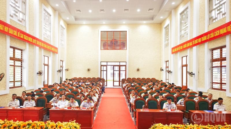 Kho 703 hưởng ứng tháng an toàn, vệ sinh lao động
