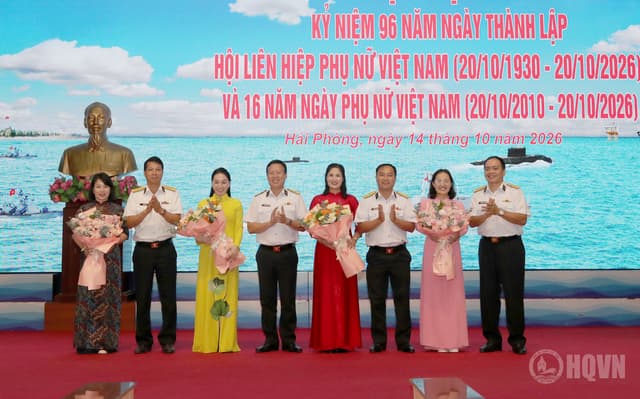 Phụ nữ Cục Chính trị Hải quân và các đơn vị tổ chức các hoạt động chào mừng Ngày 20/10