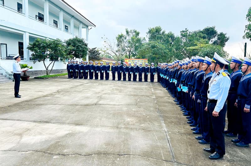 Nâng cao chất lượng cán bộ khung huấn luyện chiến sĩ mới năm 2026