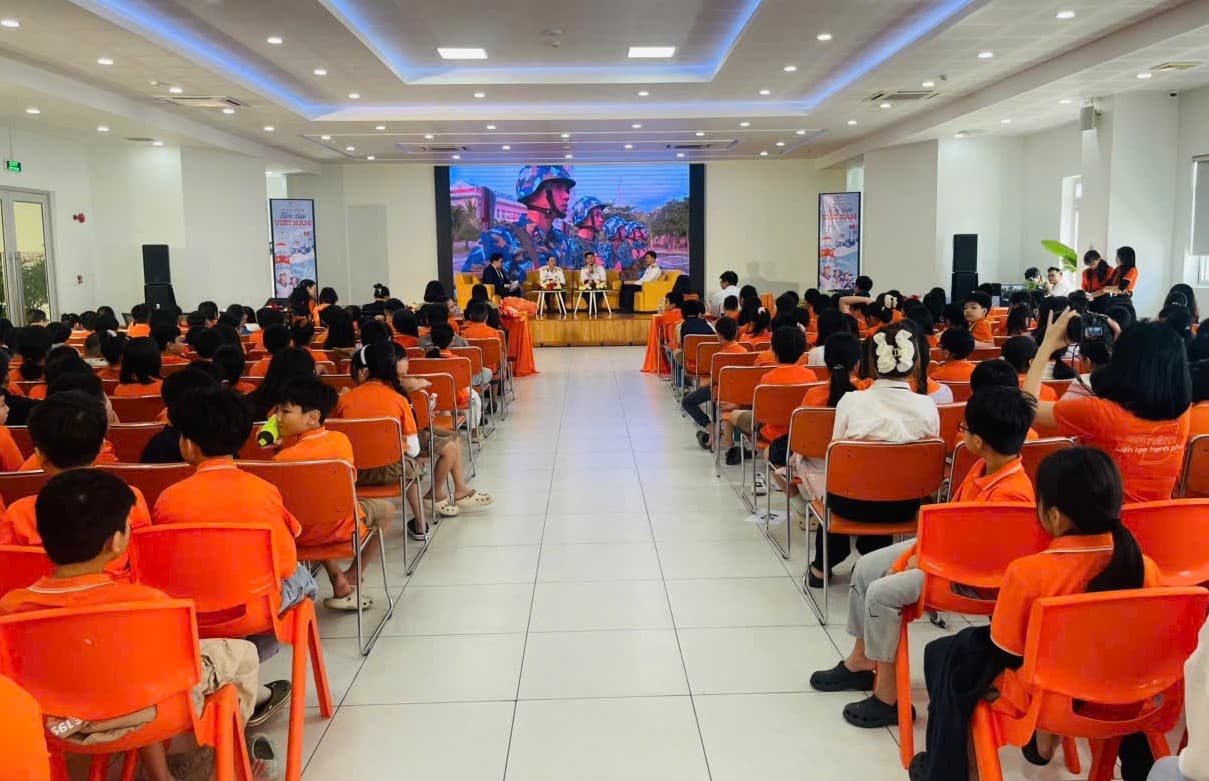 Chương trình trải nghiệm “Biển đảo Việt Nam”