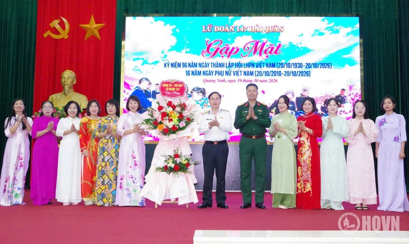 Lữ đoàn 147 gặp mặt cán bộ, hội viên phụ nữ nhân Ngày Phụ nữ Việt Nam