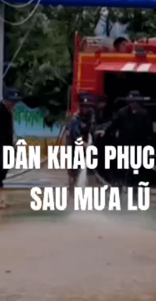 Bộ đội Hải quân quyết tâm cùng nhân dân vượt lũ