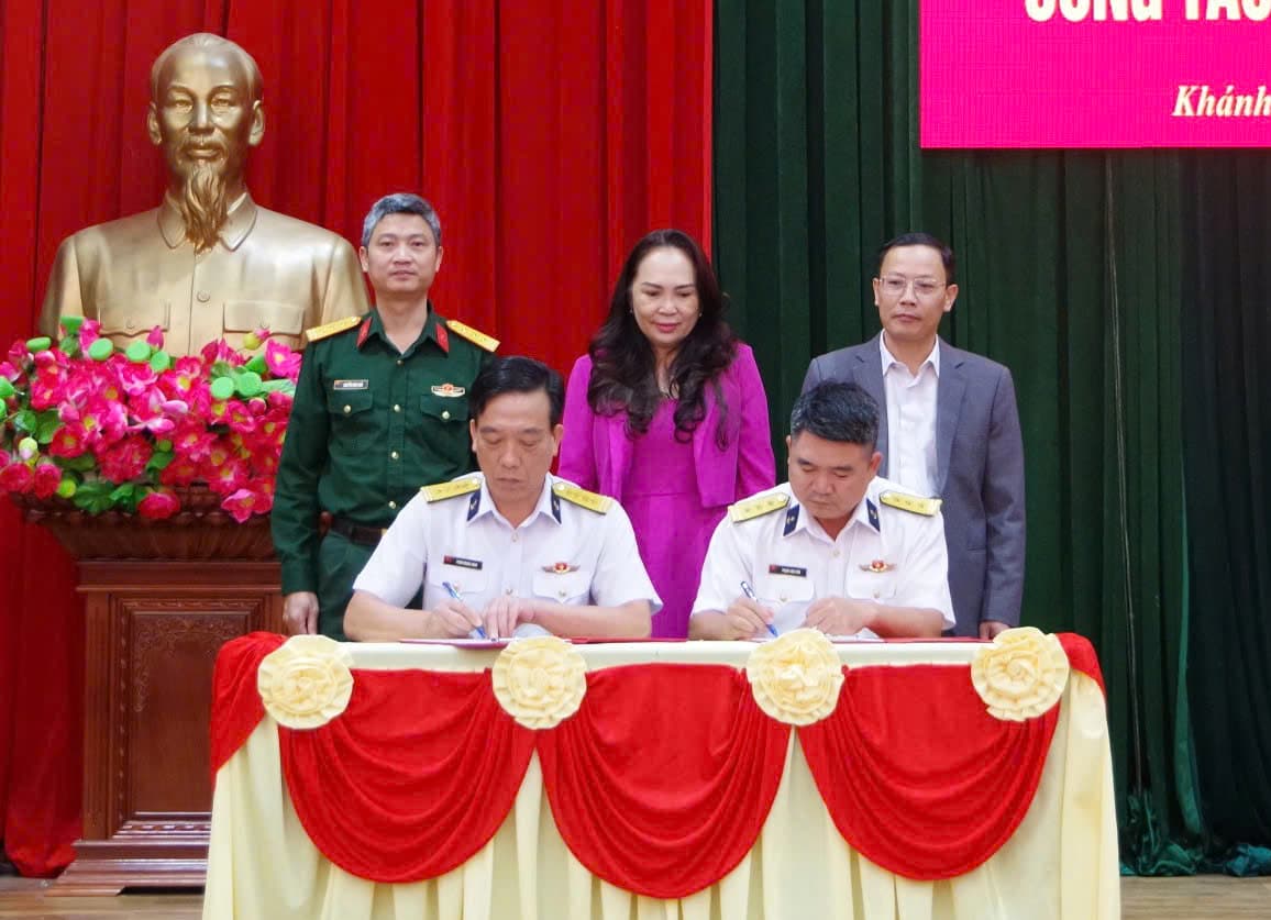 Khối thi đua các đơn vị Quân đội trên địa bàn Khánh Hòa tổng kết năm 2025