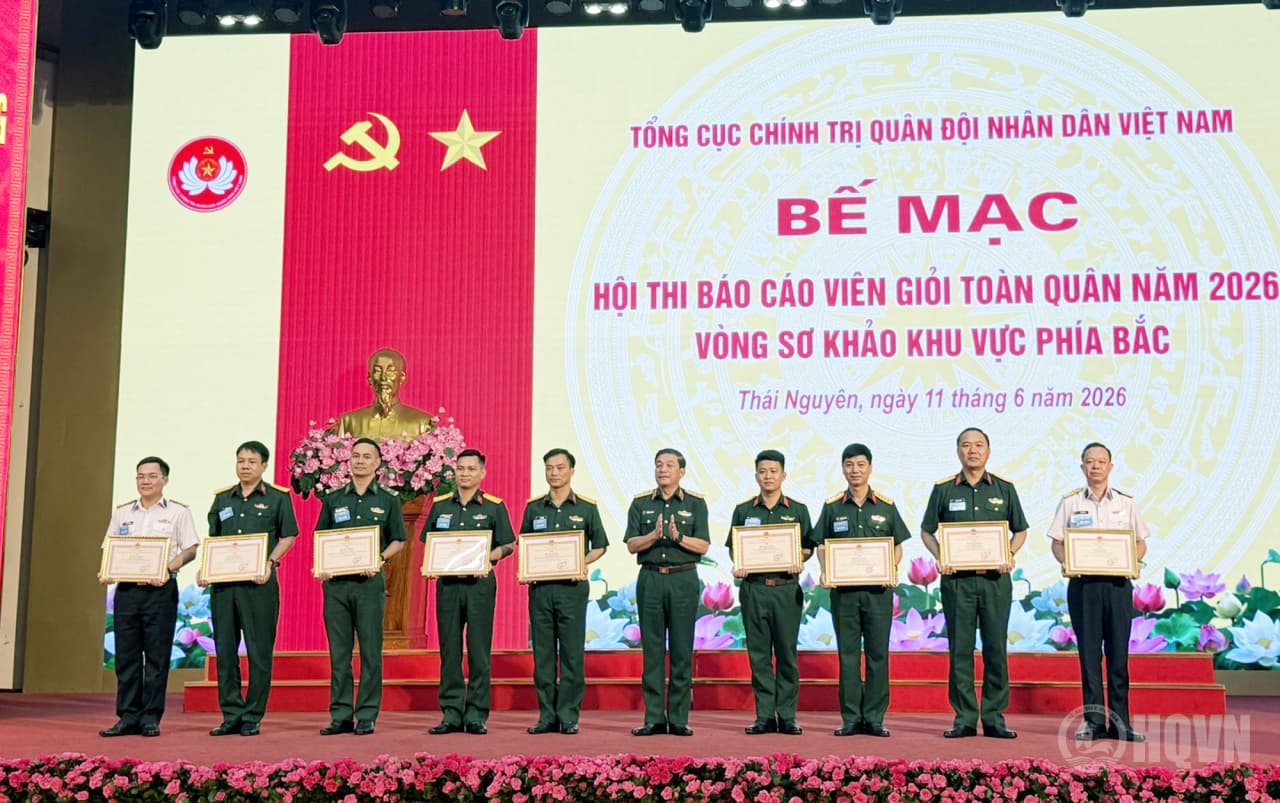 Quân chủng Hải quân giành 4 giải tại Hội thi báo cáo viên giỏi toàn quân khu vực phía Bắc
