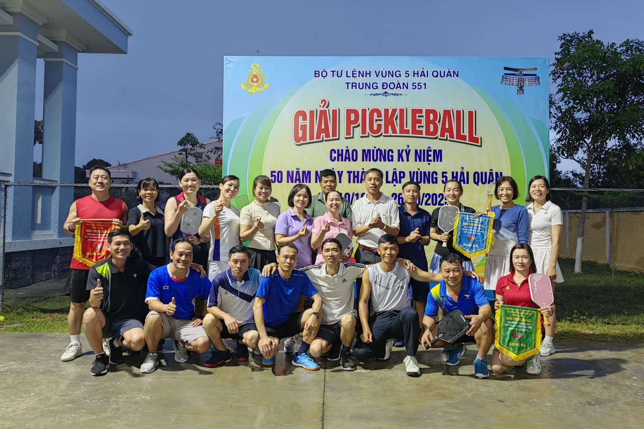 Trung đoàn 551 tổ chức giải Pickleball chào mừng 50 năm thành lập Vùng 5 Hải quân