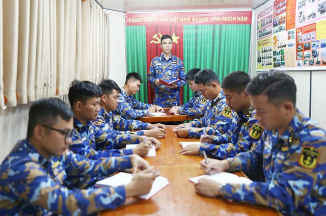 Giữ vững trận địa tư tưởng