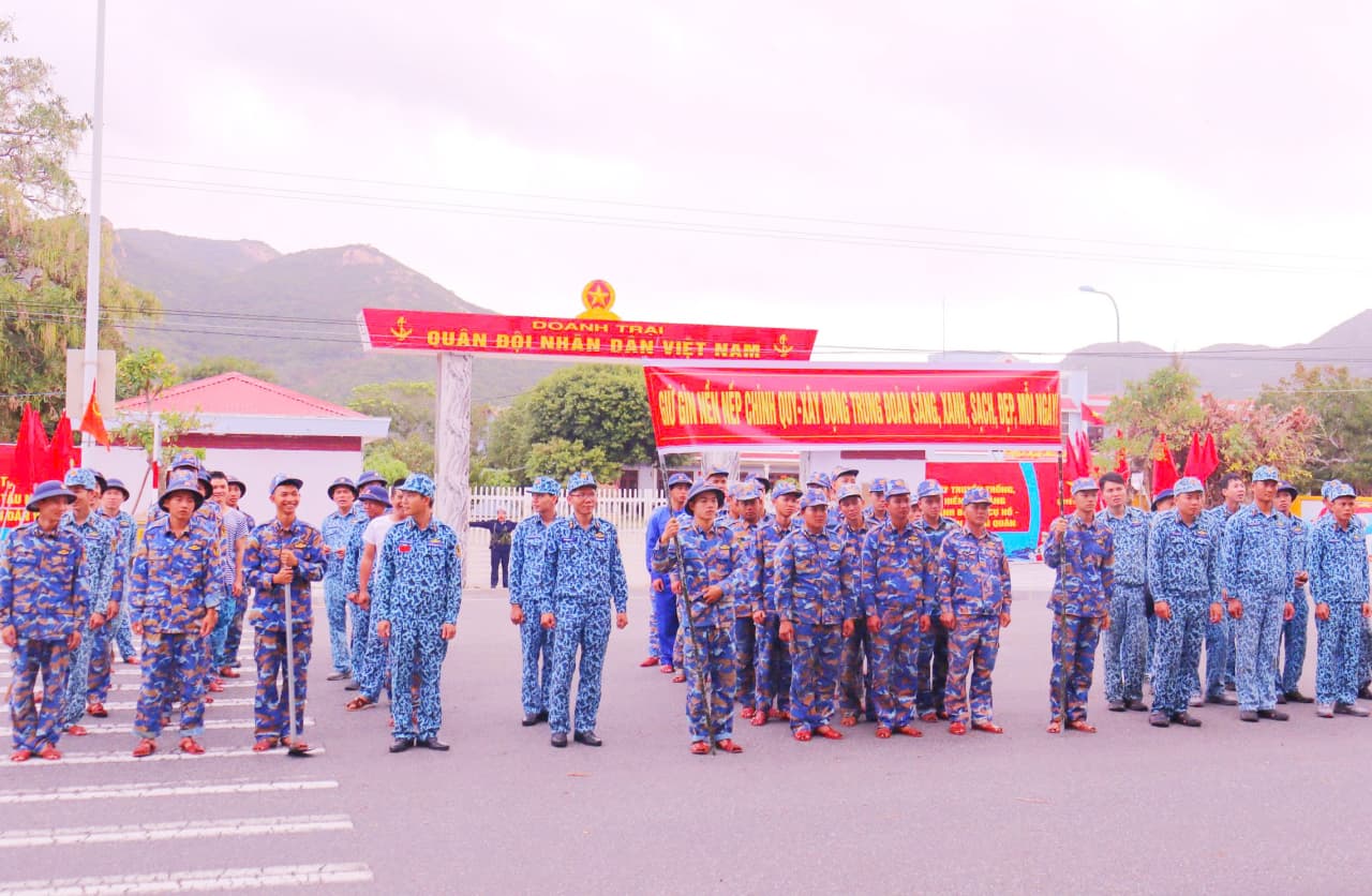 Tuổi trẻ Trung đoàn 196 tổ chức “Ngày thanh niên cùng hành động”