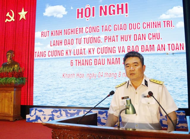 Trung đoàn 196: Phát huy dân chủ, tăng cường kỷ luật, bảo đảm an toàn