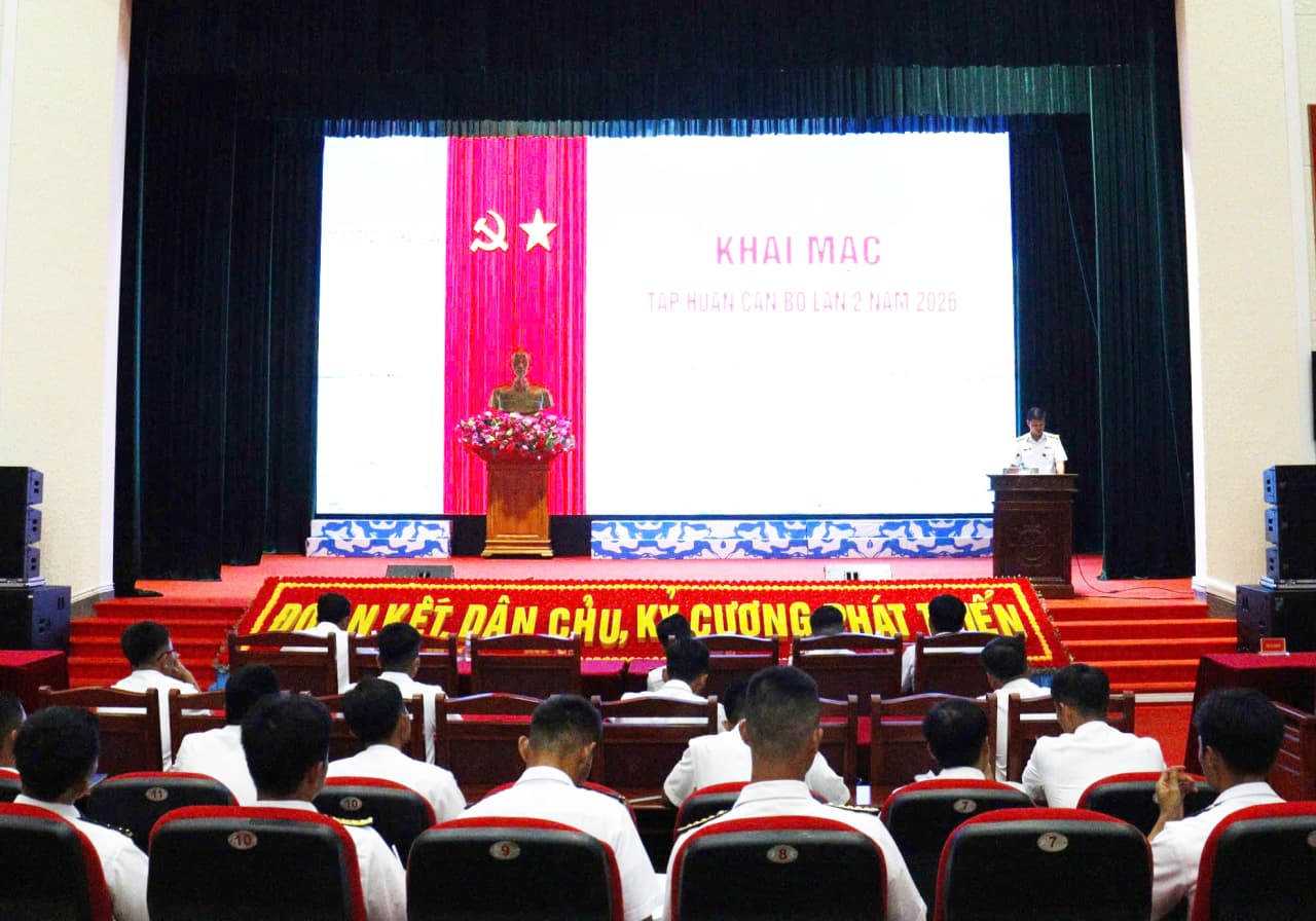 Trung đoàn 196 tập huấn cán bộ lần 2 năm 2026