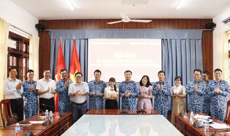 Trung đoàn 196 và Trường Đại học Cửu Long triển khai nội dung hỗ trợ đơn vị