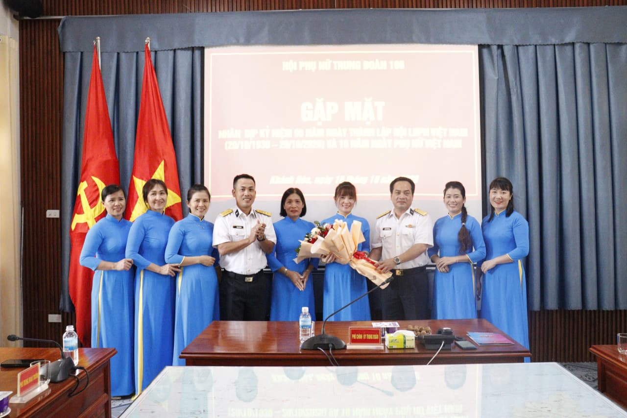 Trung đoàn 196 gặp mặt hội viên phụ nữ