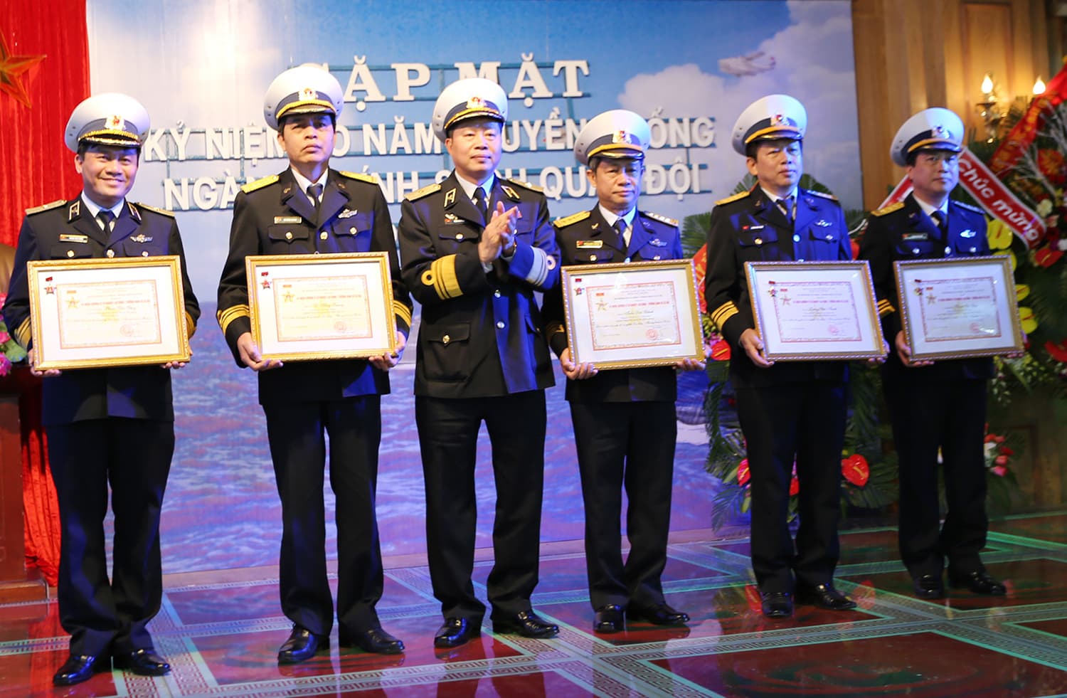 Quân chủng Hải quân: Gặp mặt kỷ niệm 70 năm ngày truyền thống Ngành Chính sách quân đội