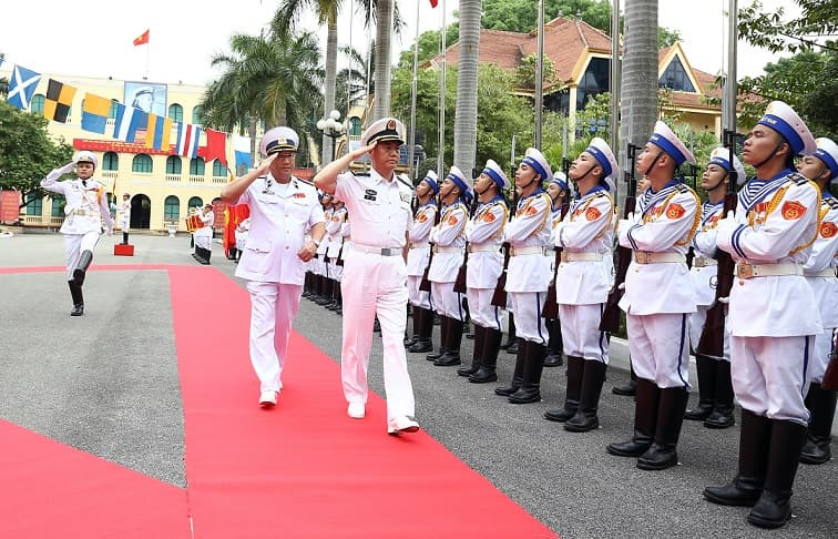 Chính ủy Hải quân Trung Quốc thăm hữu nghị Việt Nam