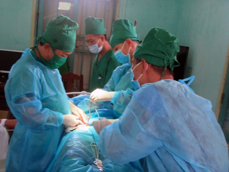 Bệnh xá đảo Sơn Ca cấp cứu thành công ngư dân bị viêm ruột thừa