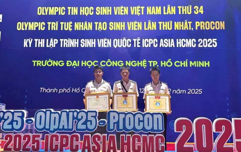 Học viện Hải quân đạt giải cao trong kỳ thi Olympic tin học sinh viên toàn quốc