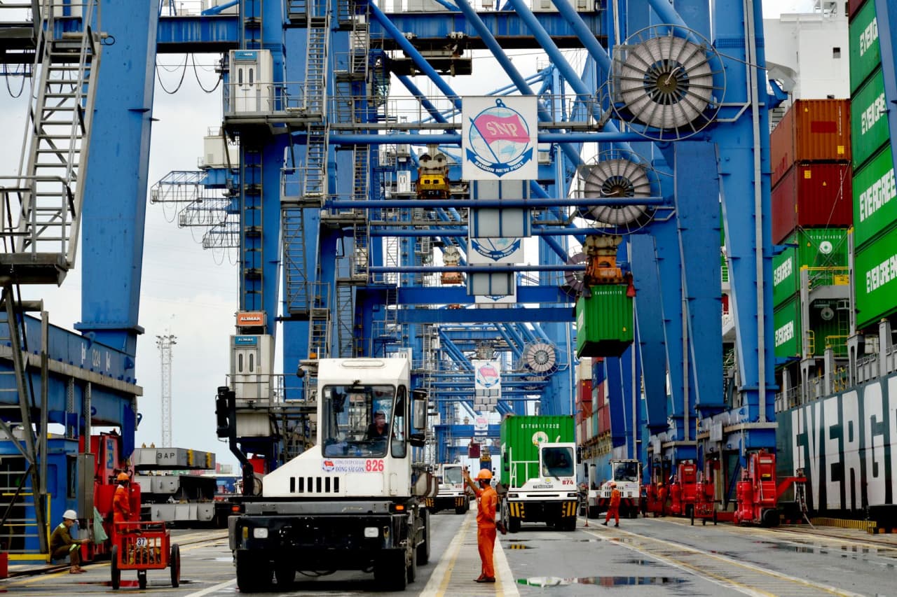 Nâng tầm vị thế Việt Nam trên trường quốc tế thông qua các chuẩn mực kinh tế số và cảng xanh