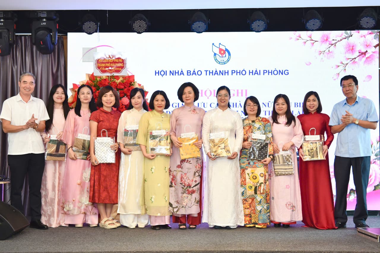 Hải Phòng gặp mặt, biểu dương các nữ nhà báo tiêu biểu