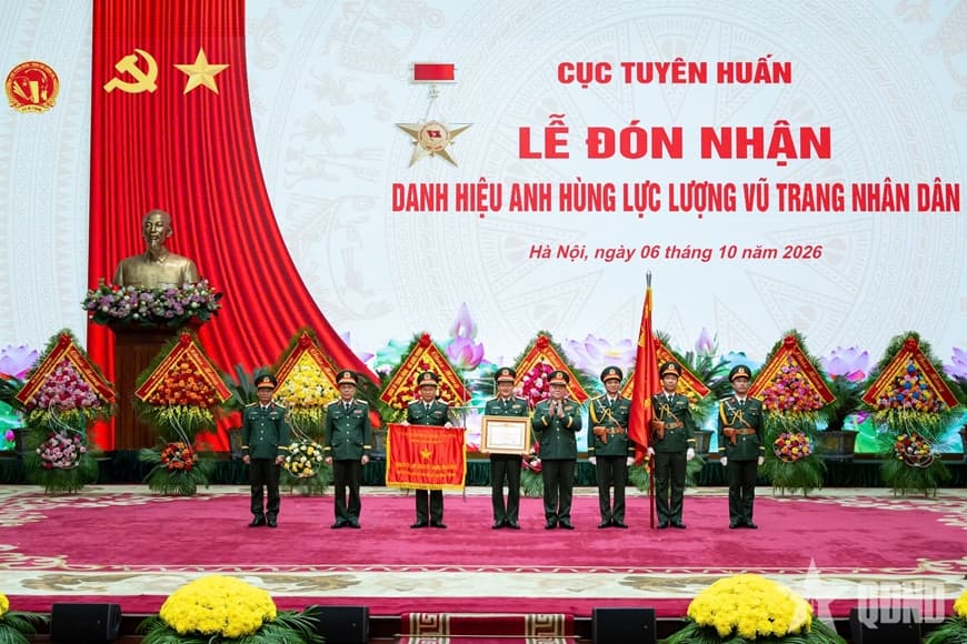Cục Tuyên huấn đón nhận danh hiệu Anh hùng lực lượng vũ trang nhân dân lần thứ hai