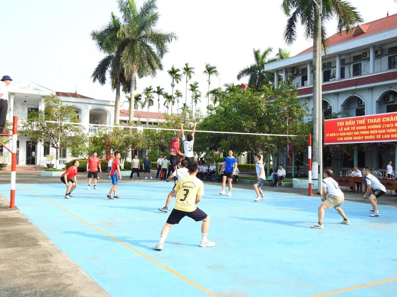 Công ty 128: Sôi nổi giải thể thao chào mừng các ngày lễ