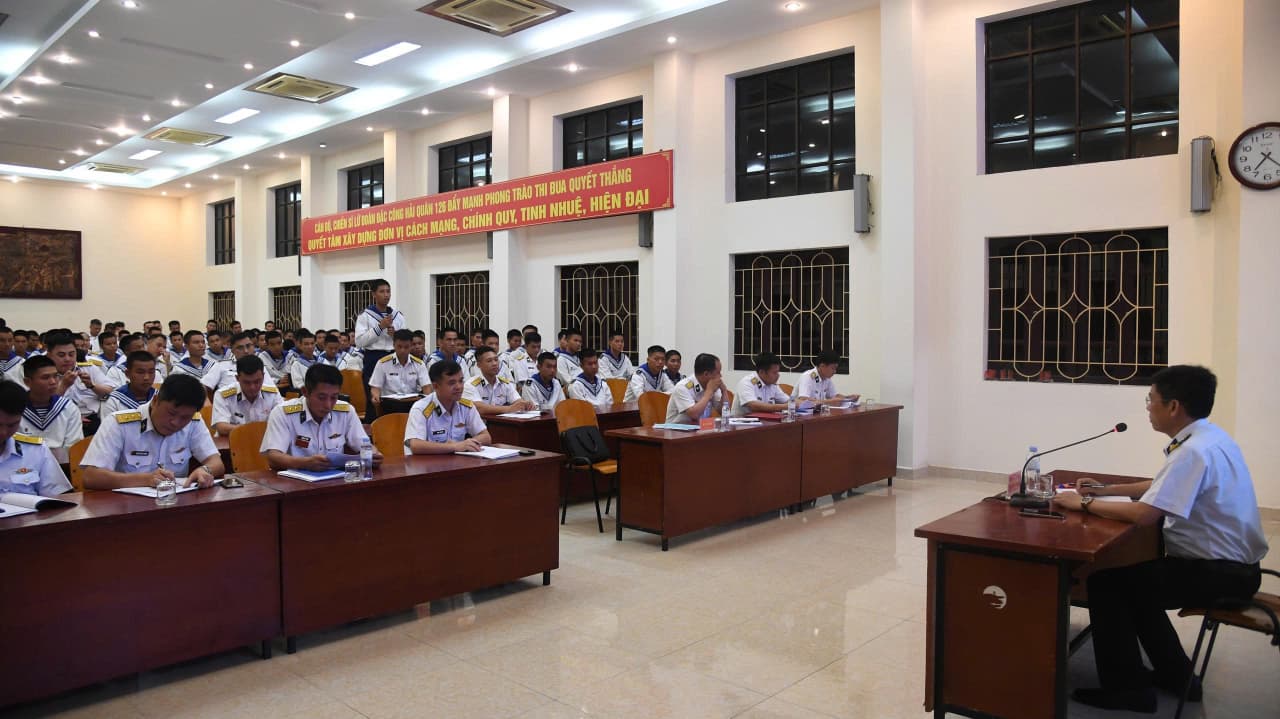 Lữ đoàn 126 sinh hoạt nắm tình hình chiến sĩ nhập ngũ năm 2026