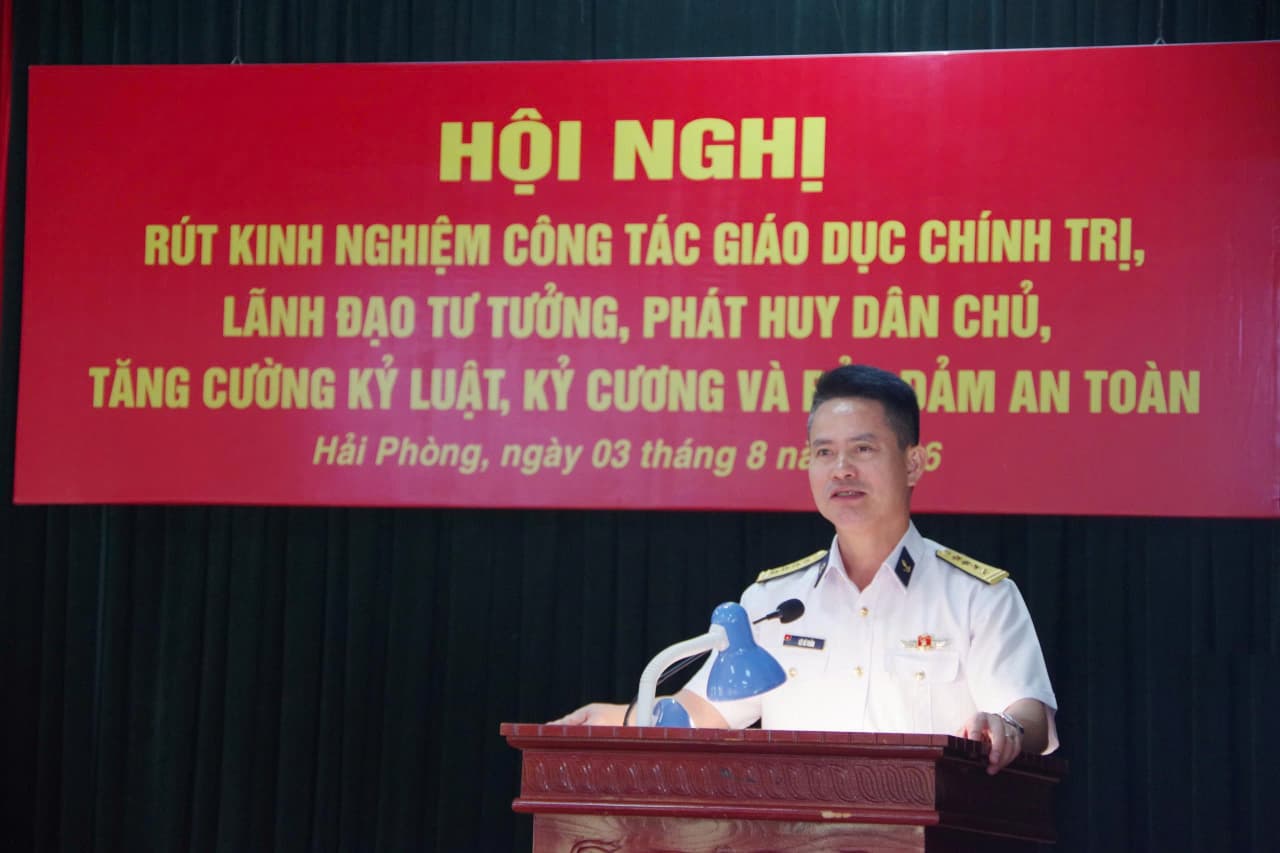 Đoàn Đo đạc, nghiên cứu biển, biên vẽ hải đồ nâng cao chất lượng giáo dục chính trị, lãnh đạo tư tưởng