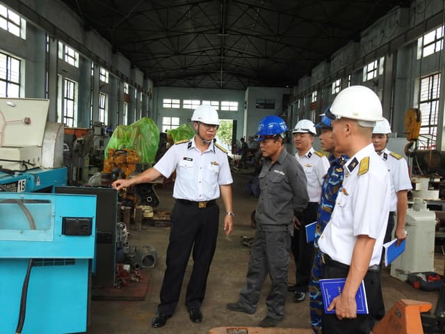 Công ty 128 kiểm tra công tác an toàn vệ sinh lao động, phòng chống bệnh nghề nghiệp