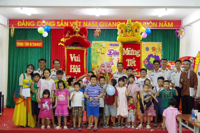 Học viện Hải quân tổ chức Đêm hội trăng rằm