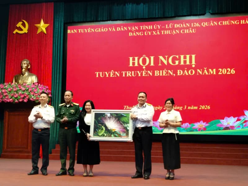 Lữ đoàn 126 thông tin về biển đảo, tuyên truyền thu hút nguồn lực tại Sơn La