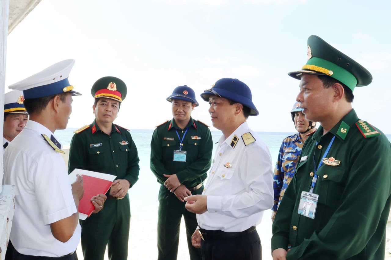Giáo dục, rèn luyện đảng viên ở Trường Sa