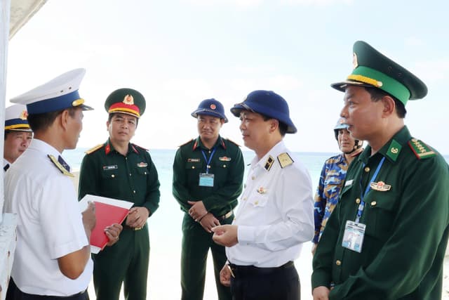 Giáo dục, rèn luyện đảng viên ở Trường Sa