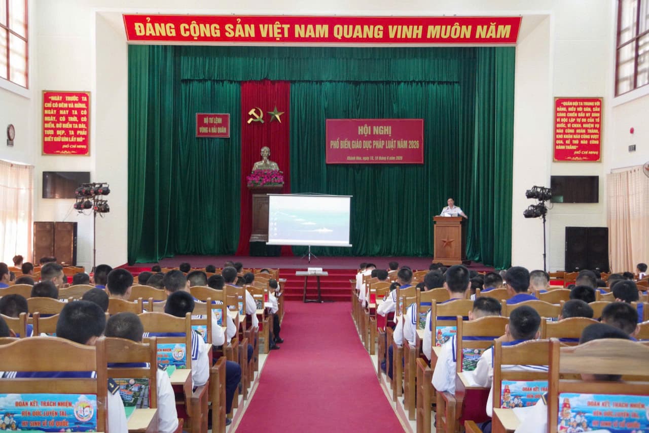 Viện Kiểm sát Quân sự Quân chủng tuyên truyền phổ biến, giáo dục pháp luật tại Vùng 4