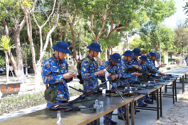 Lữ đoàn 101: Hội thao đại đội huấn luyện chiến sĩ mới giỏi