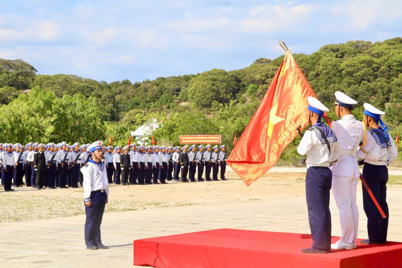 Lữ đoàn 957 tổ chức Lễ tuyên thệ chiến sĩ mới năm 2026