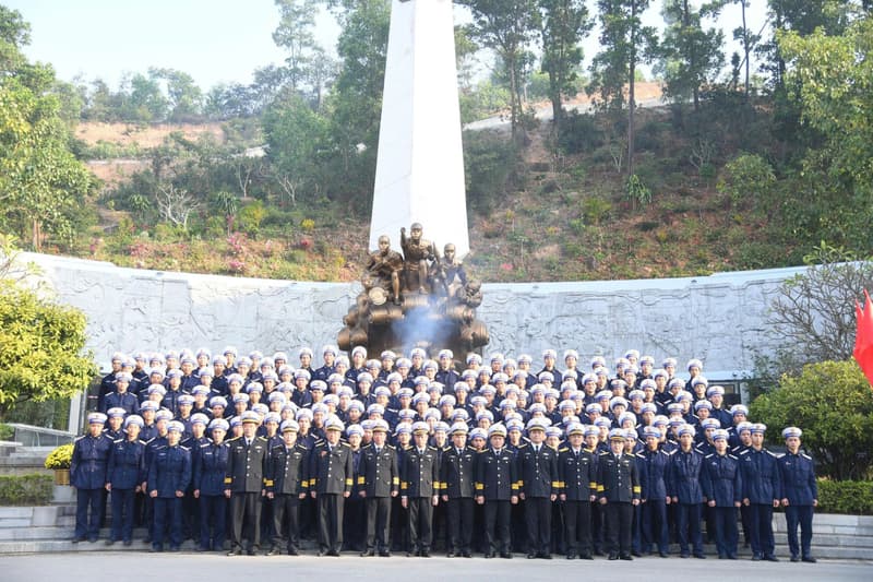 Lữ đoàn 126 gặp mặt chúc mừng hạ sĩ quan-binh sĩ xuất ngũ năm 2026