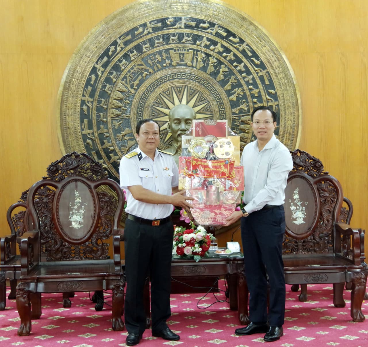 Trường Cao đẳng Kỹ thuật Hải quân thăm, chúc Tết tại tỉnh Tây Ninh