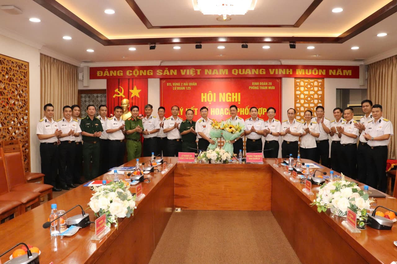 Lữ đoàn 125 và Phòng Tham mưu (Binh đoàn 20) tăng cường hiệp đồng bảo đảm an ninh cảng biển