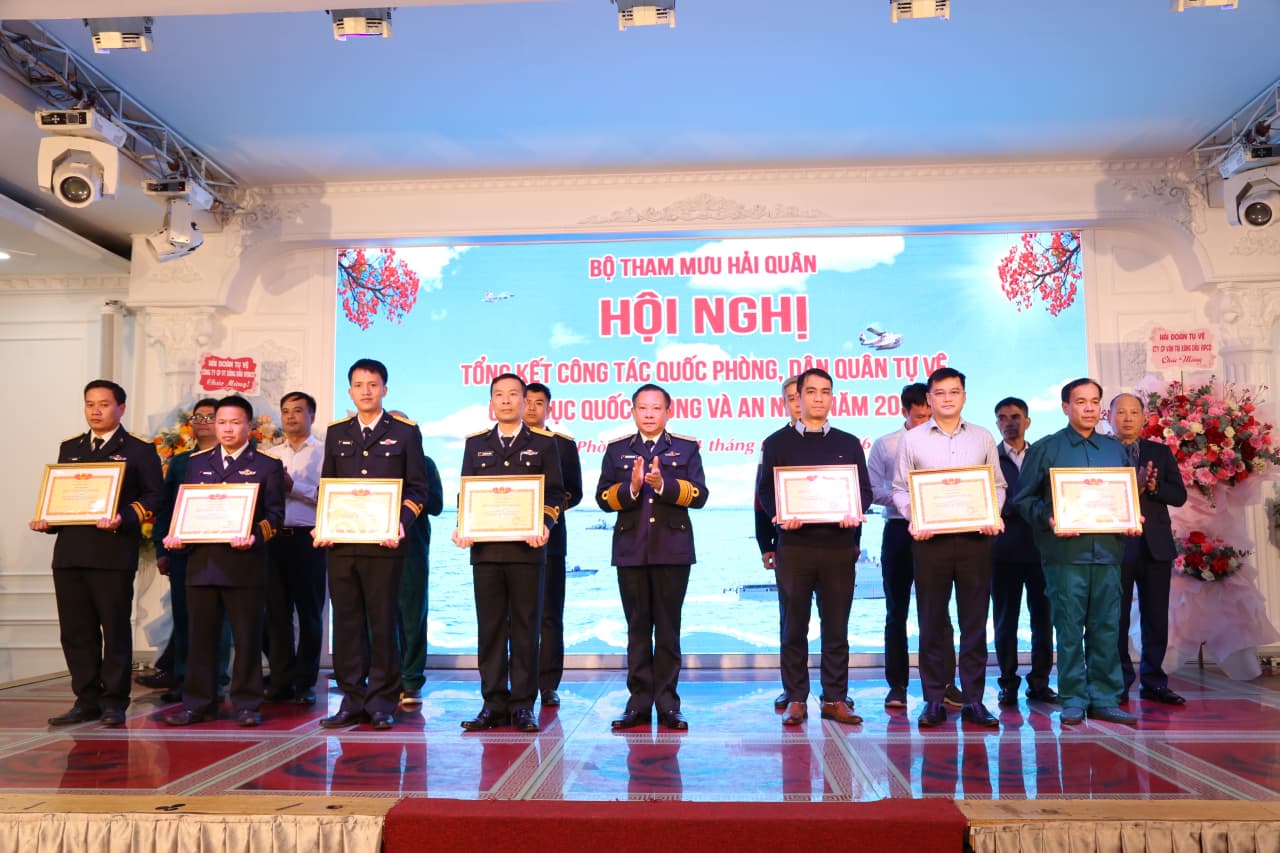 Bộ Tham mưu Hải quân tổng kết công tác quốc phòng, dân quân tự vệ, giáo dục quốc phòng và an ninh năm 2025