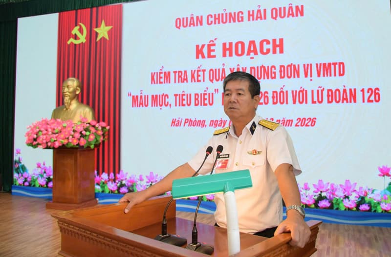 Kiểm tra đơn vị vững mạnh toàn diện “mẫu mực, tiêu biểu” đối với Lữ đoàn 126