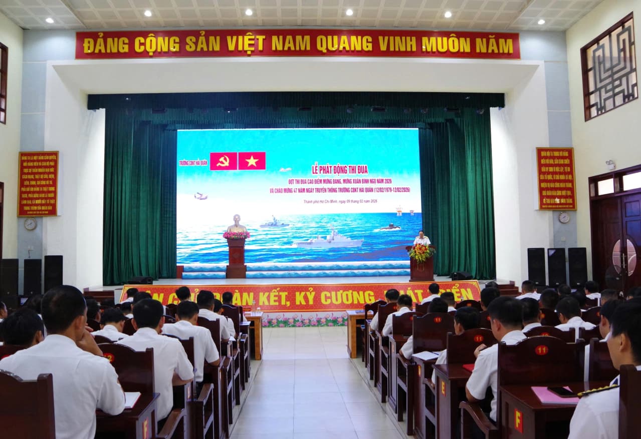 Trường Cao đẳng Kỹ thuật Hải quân phát động đợt thi đua cao điểm