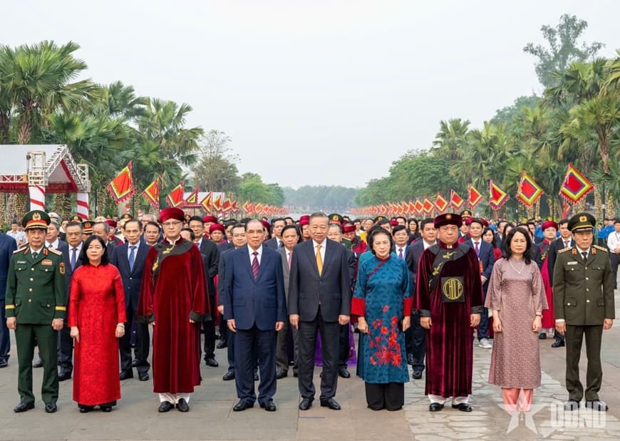 Tổng Bí thư, Chủ tịch nước Tô Lâm dự Lễ dâng hương tưởng niệm các Vua Hùng