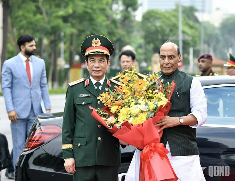 Đại tướng Phan Văn Giang chủ trì lễ đón Bộ trưởng Bộ Quốc phòng Ấn Độ